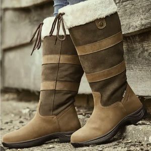 Dublin Eskimo boots sz8